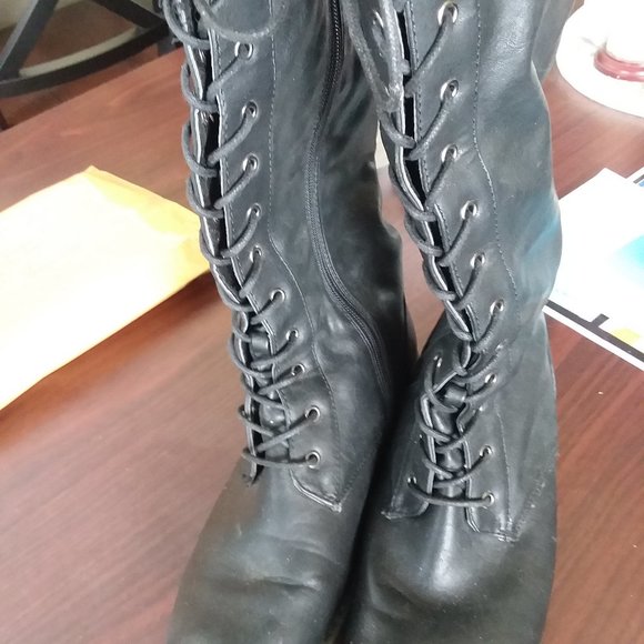 LADIES BOOTS - Picture 1 of 1